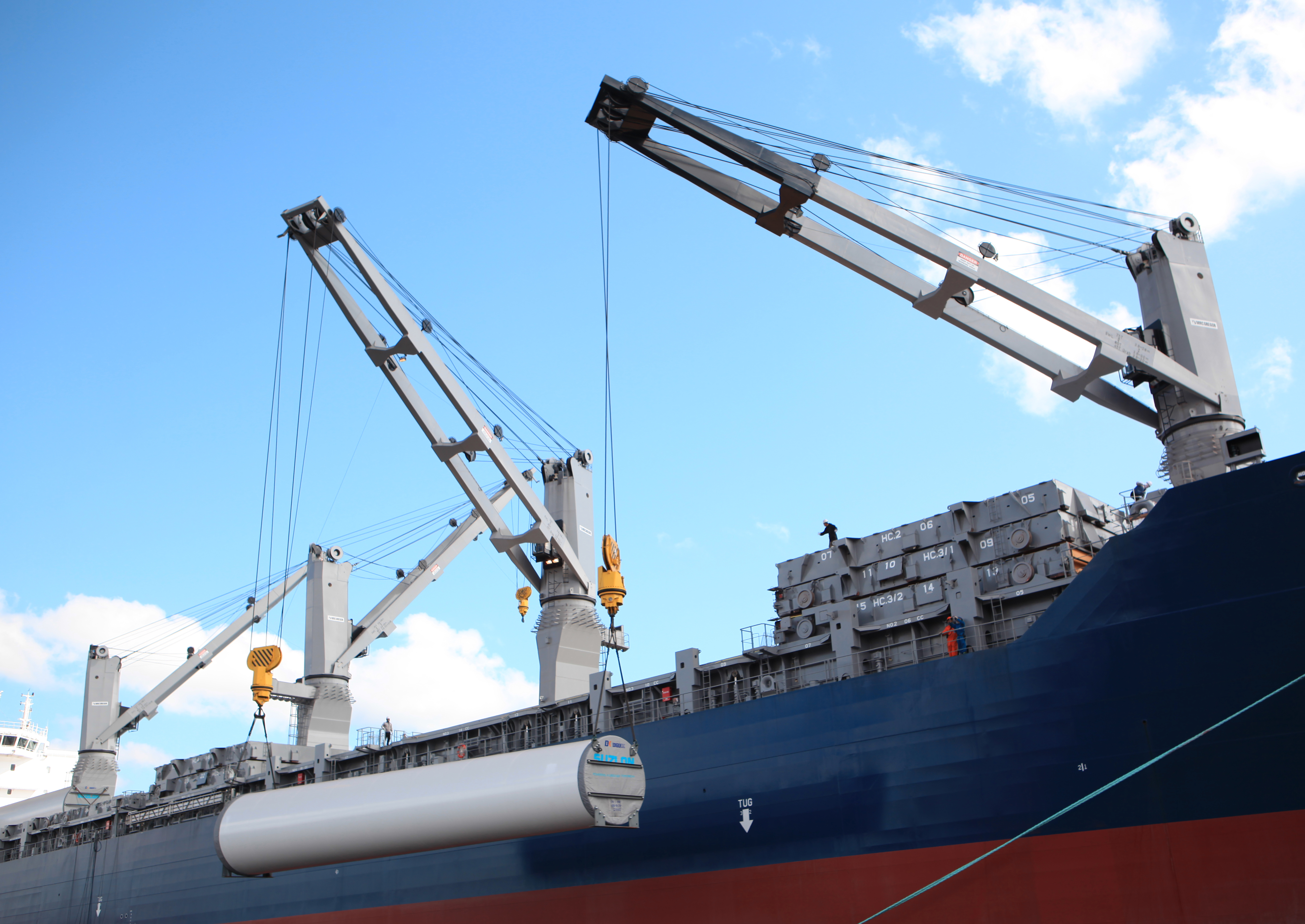 Container and Multipurpose Cranes – Flexible Cargo Handling at Sea