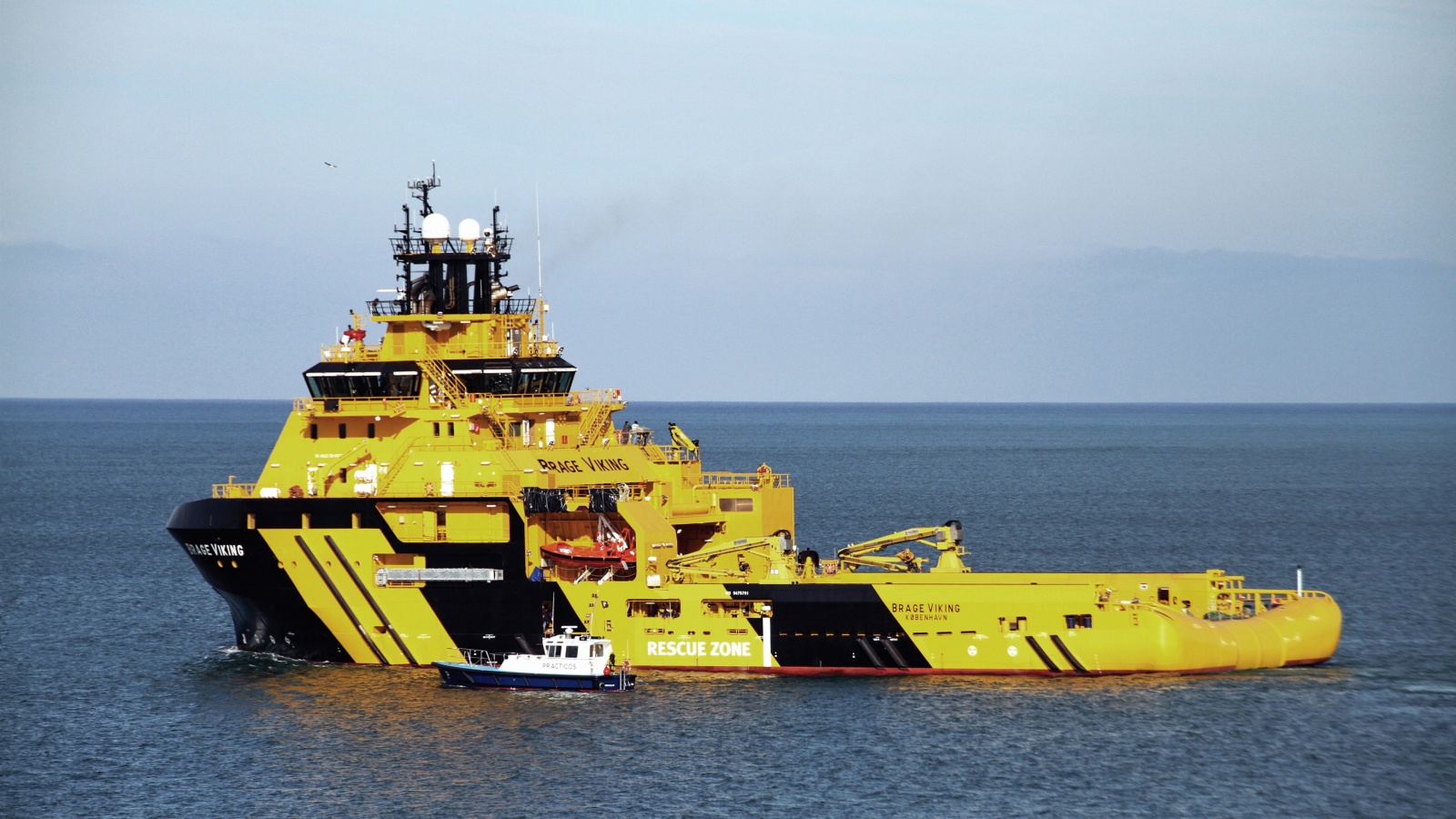Dry bulk handling systems for offshore supply vessels